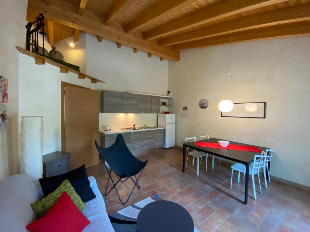 L'Isolo B&B E Case Vacanza 몬잠바노 외부 사진