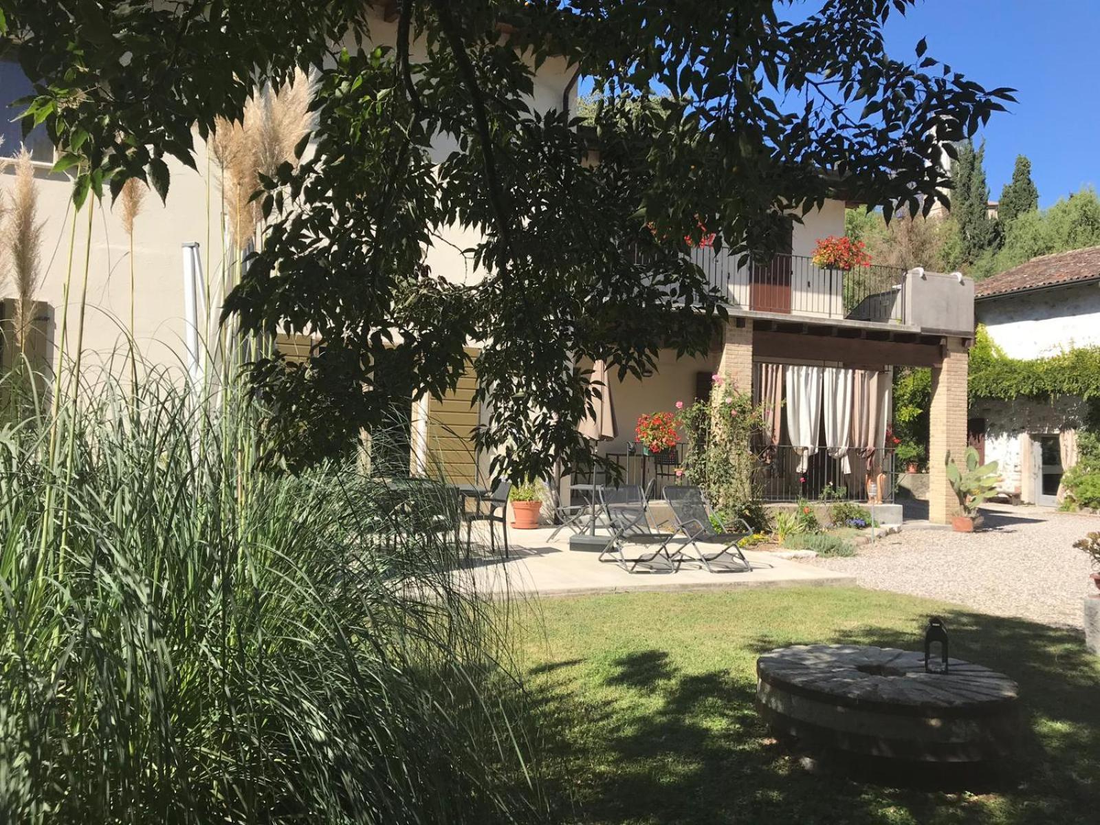 L'Isolo B&B E Case Vacanza 몬잠바노 외부 사진