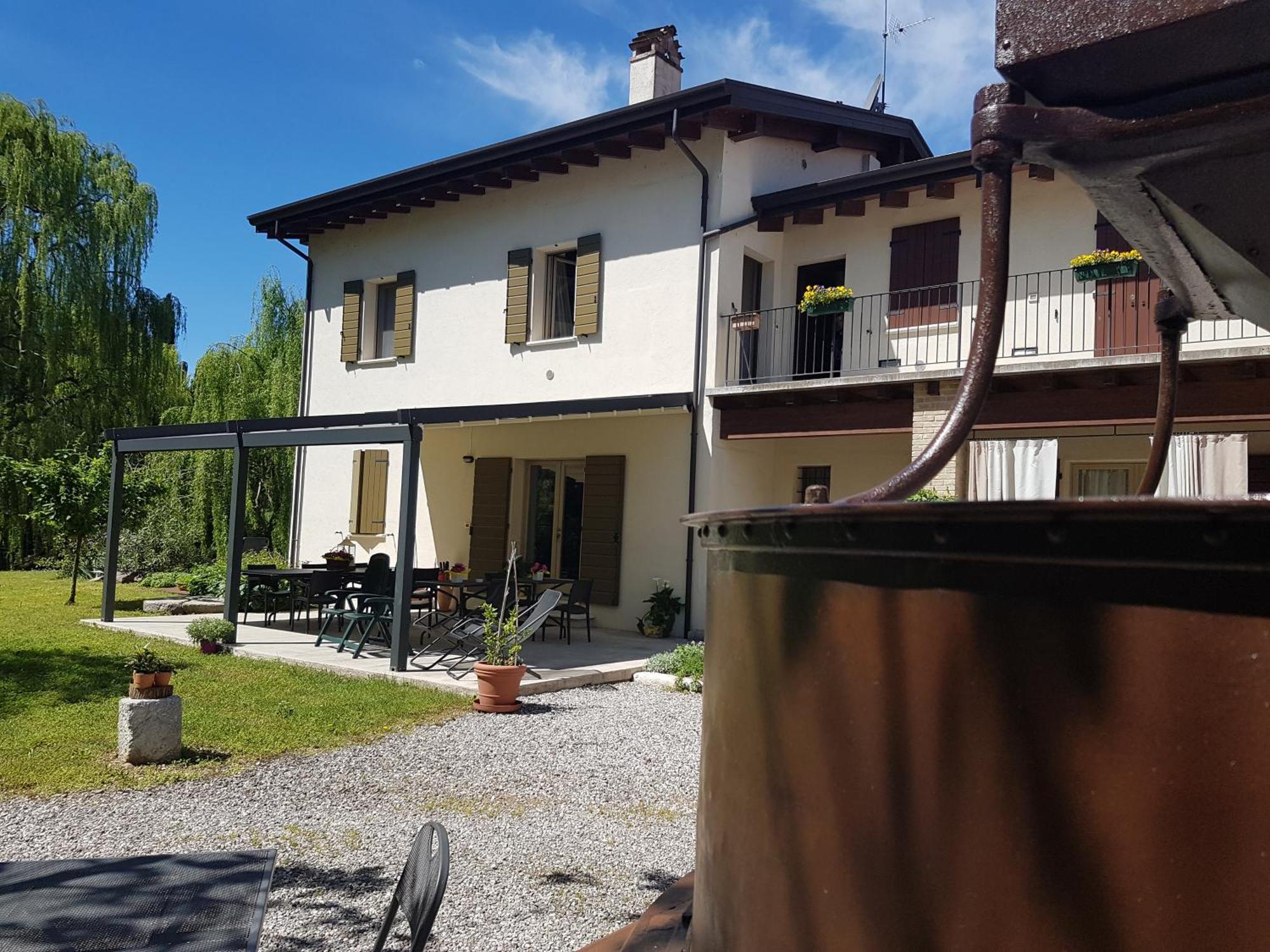 L'Isolo B&B E Case Vacanza 몬잠바노 외부 사진