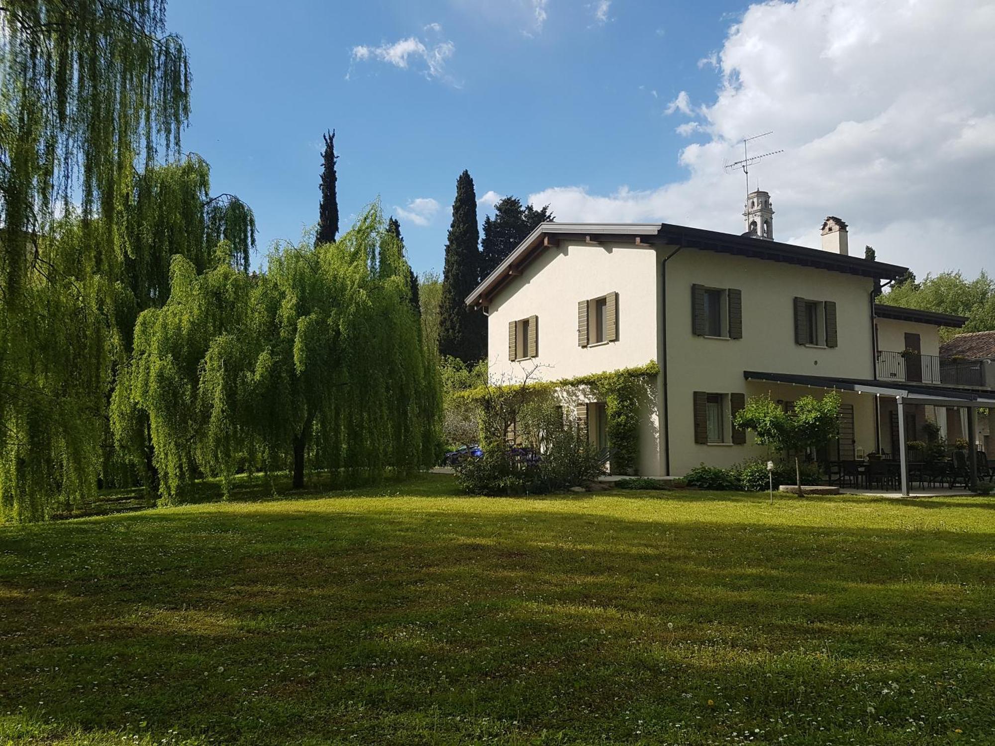 L'Isolo B&B E Case Vacanza 몬잠바노 외부 사진