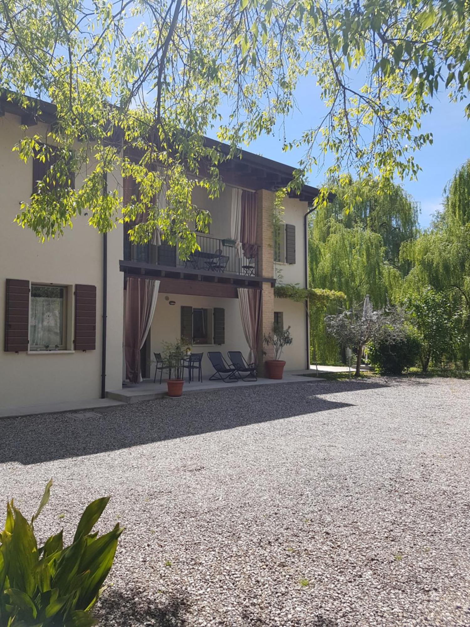 L'Isolo B&B E Case Vacanza 몬잠바노 외부 사진