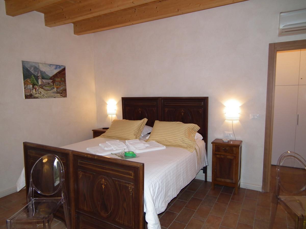 L'Isolo B&B E Case Vacanza 몬잠바노 외부 사진