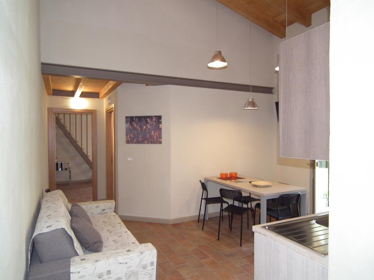 L'Isolo B&B E Case Vacanza 몬잠바노 외부 사진