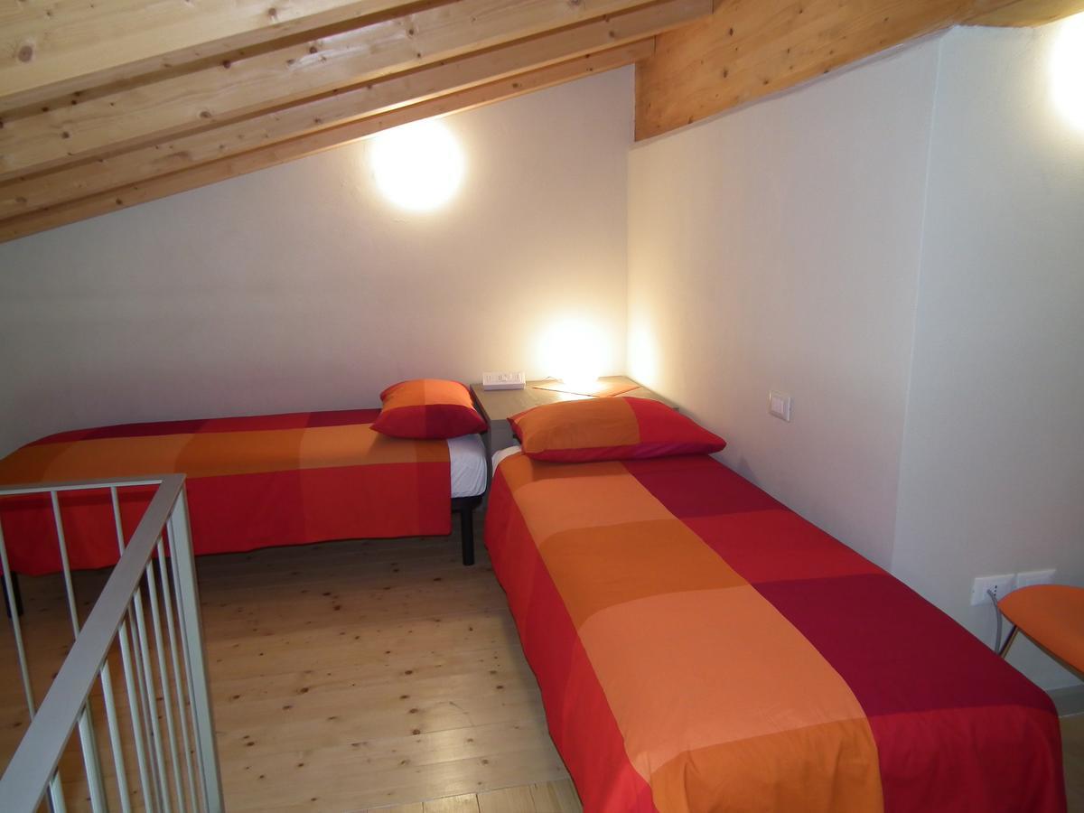 L'Isolo B&B E Case Vacanza 몬잠바노 외부 사진