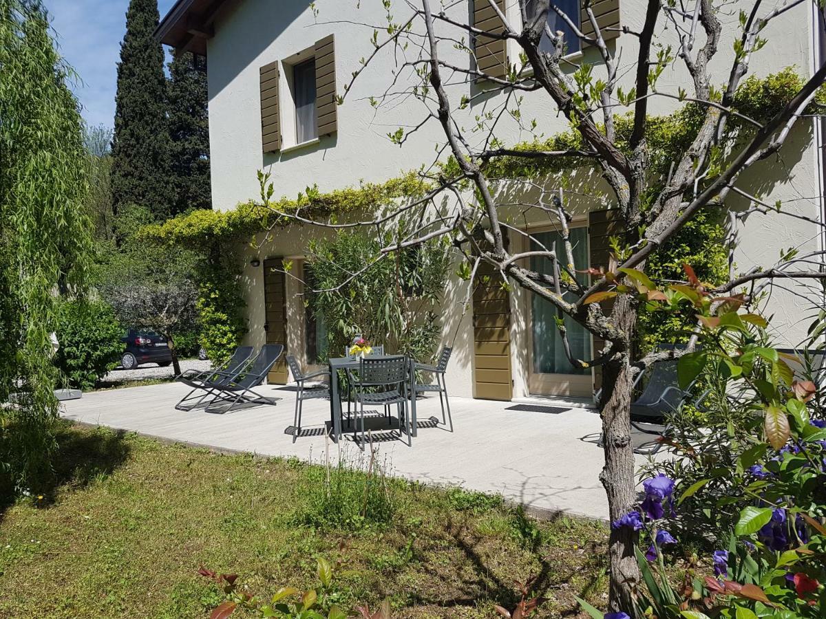 L'Isolo B&B E Case Vacanza 몬잠바노 외부 사진