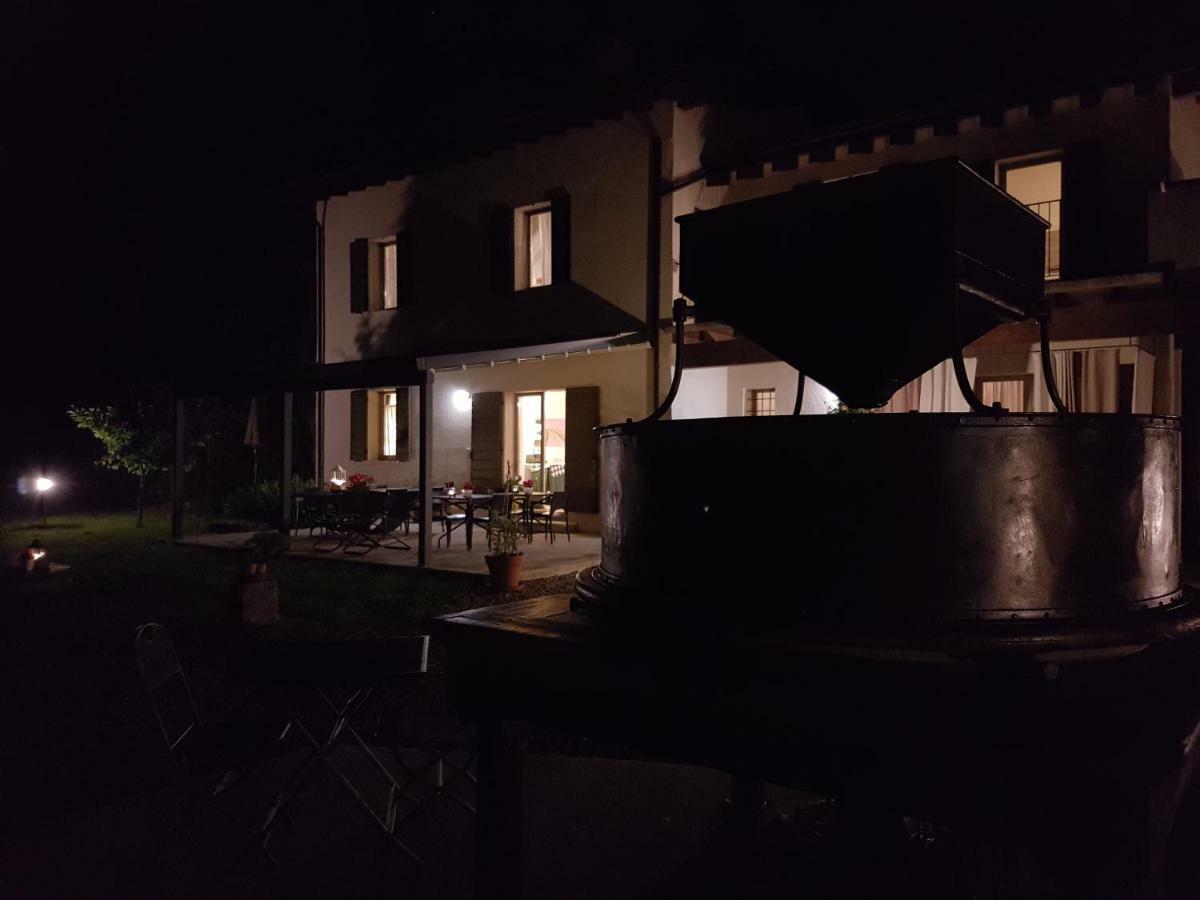 L'Isolo B&B E Case Vacanza 몬잠바노 외부 사진